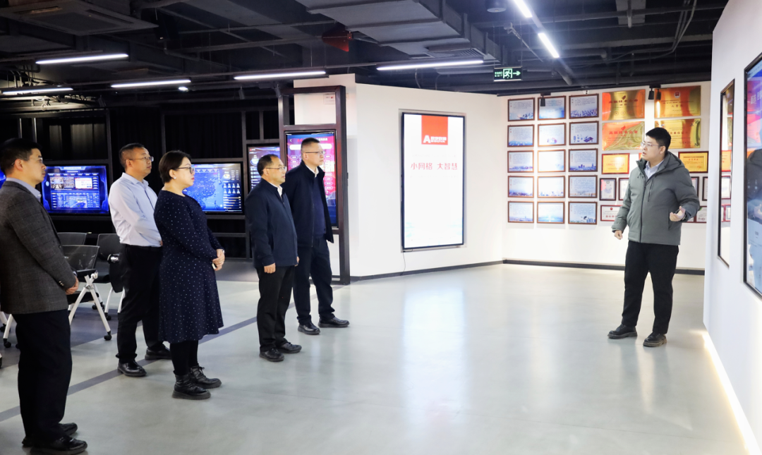 640 (3) 640 (3)